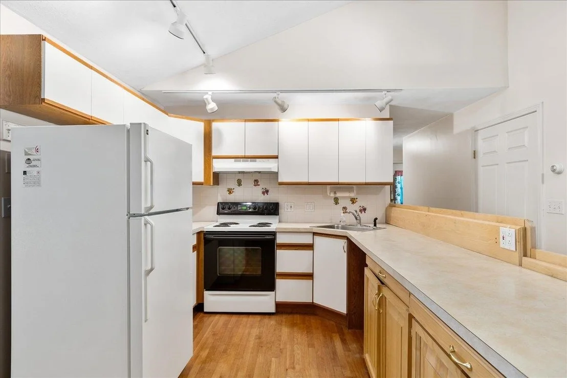 Photo of 190 Noyes