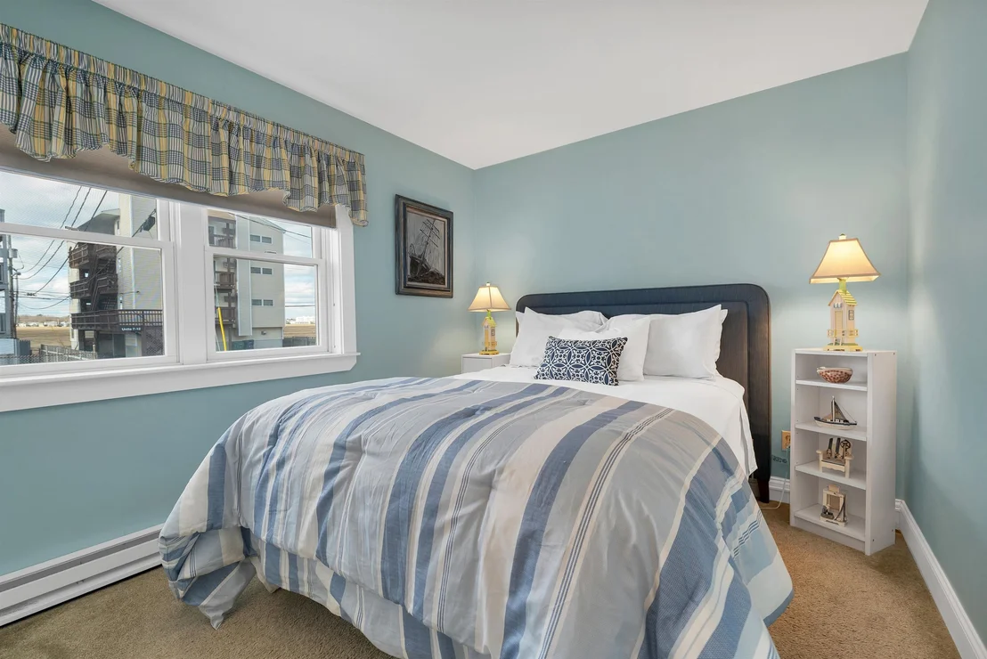 Photo of Unit N1 at 421 Ocean