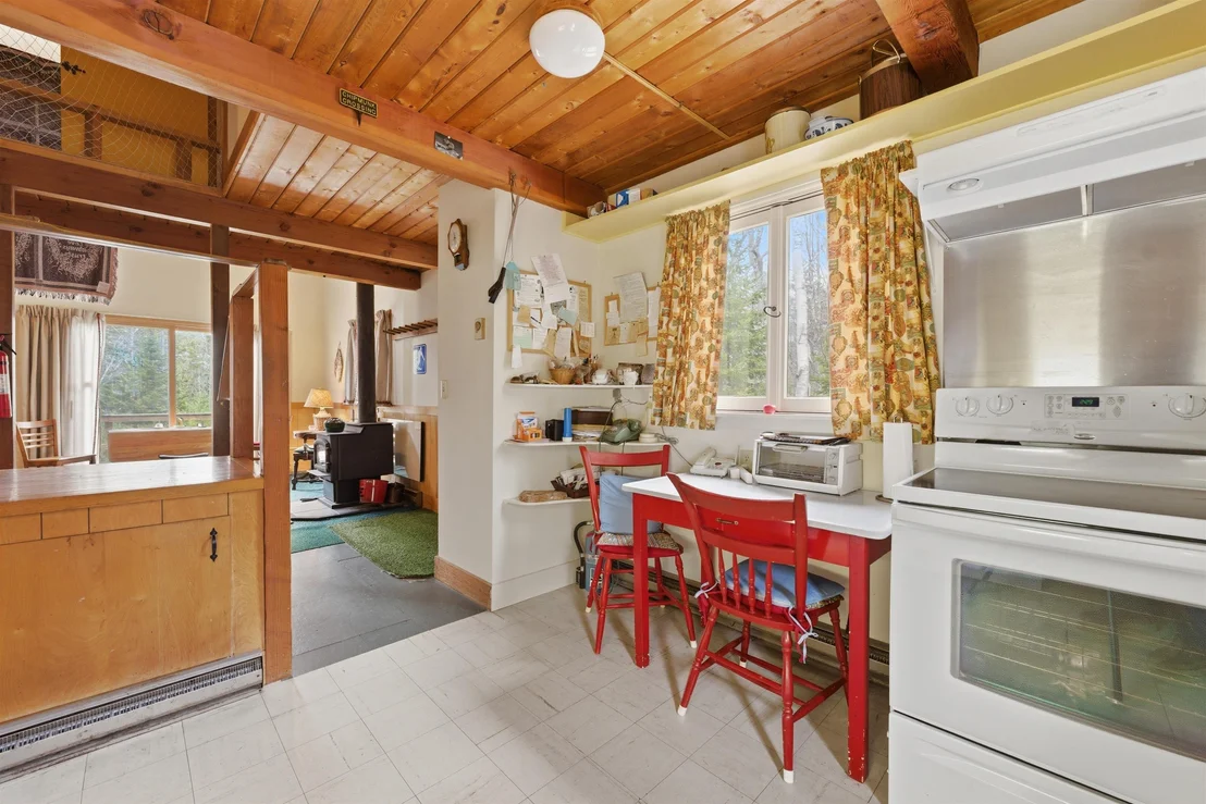 Photo of 2936 Hapgood Pond
