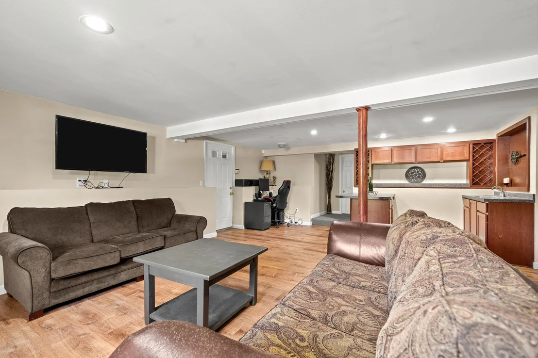 Photo of 240 Hampstead