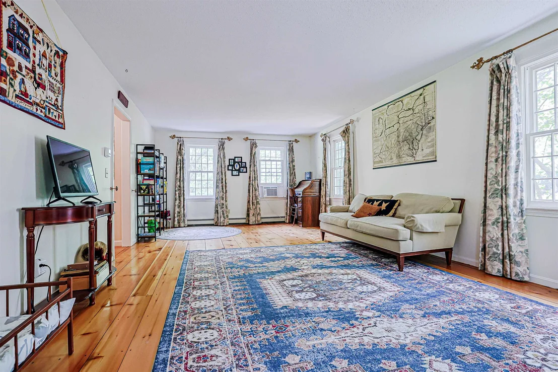 Photo of 19 Winterberry