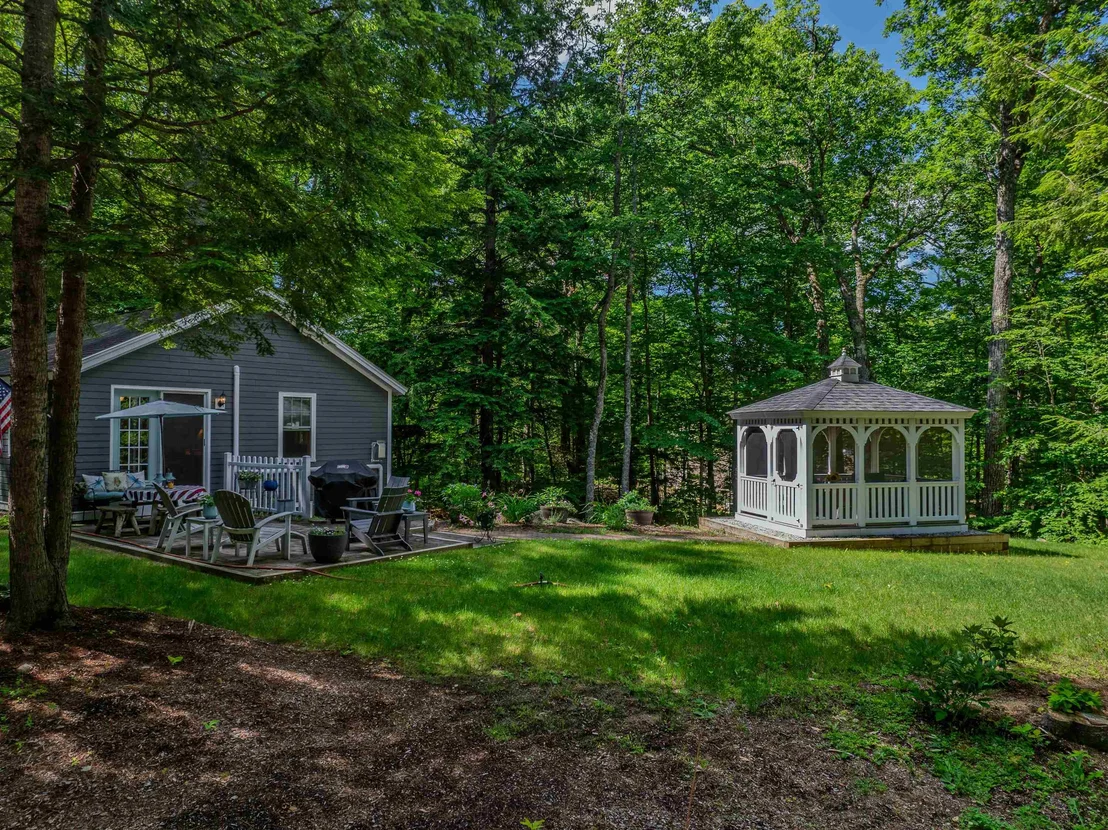 Photo of 32 Stoney Brook