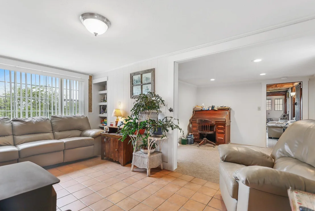 Photo of 32 Bean Hill