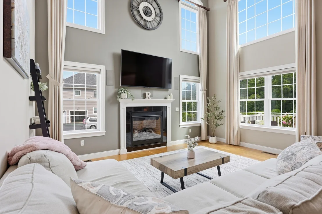 Photo of 28 Lamplighter