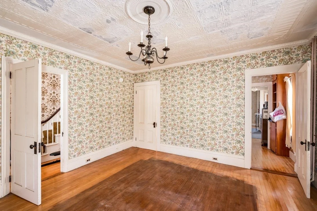 Photo of 120 Exeter