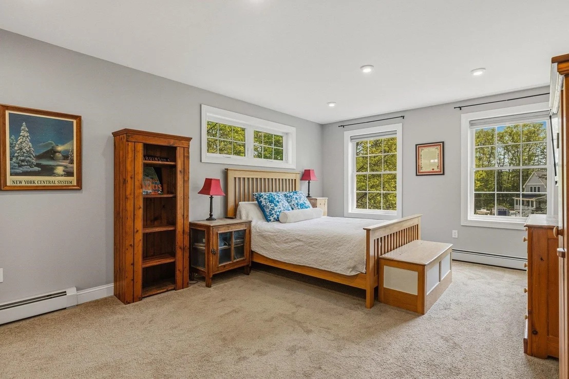 Photo of 16 Bayview