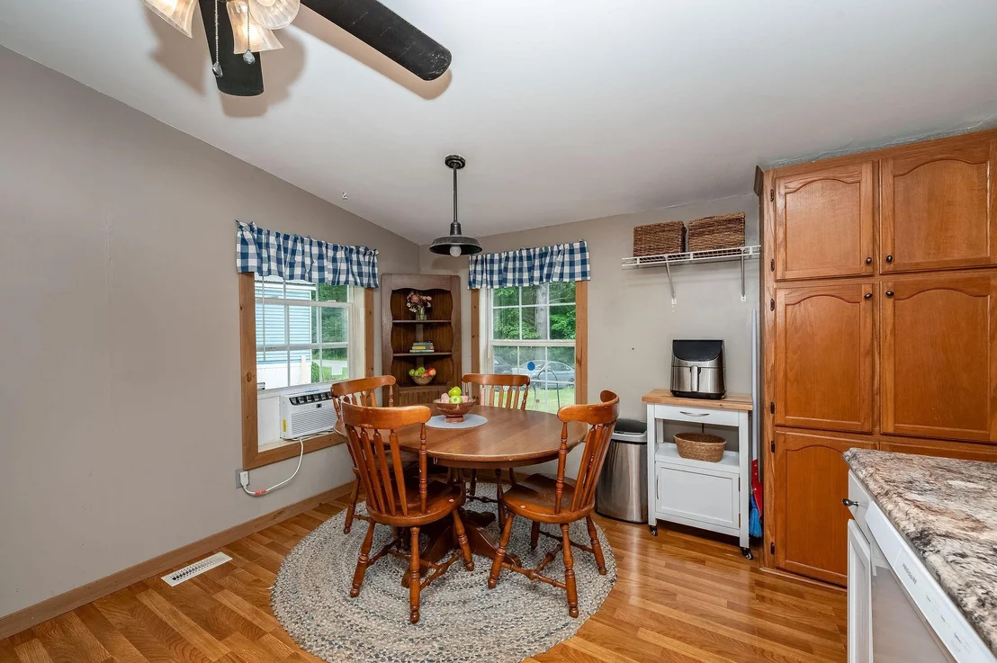 Photo of 446 Emerald