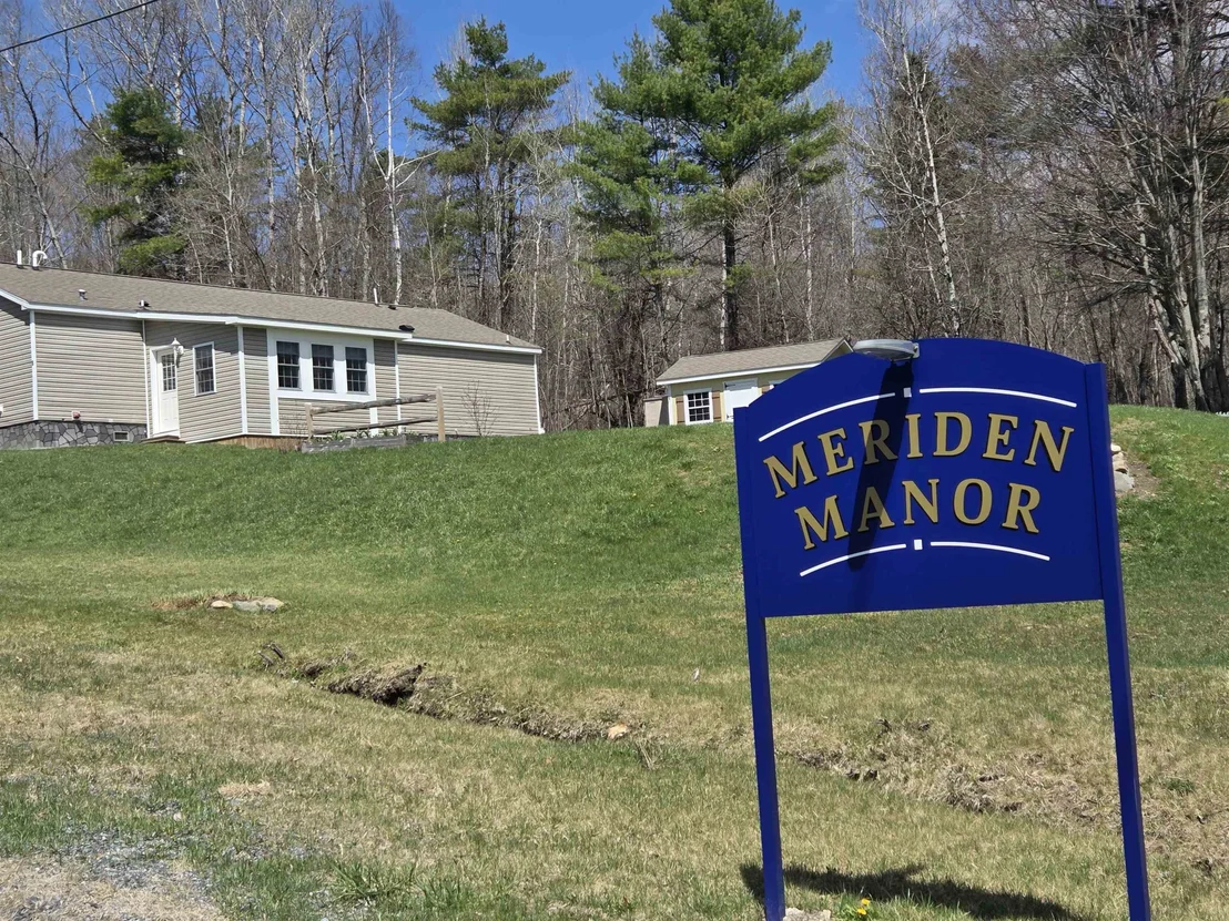 Photo of 8 Meriden Mobile Court