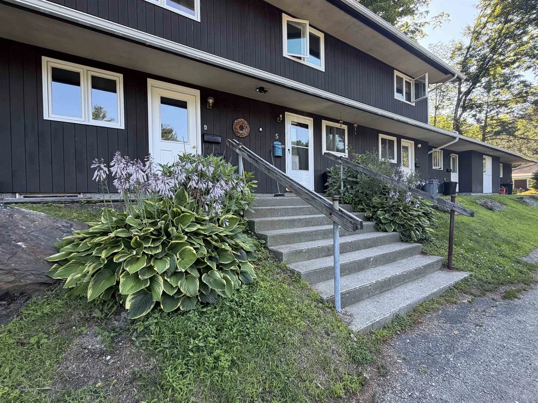 Photo of Unit 4 at 39 Brookside