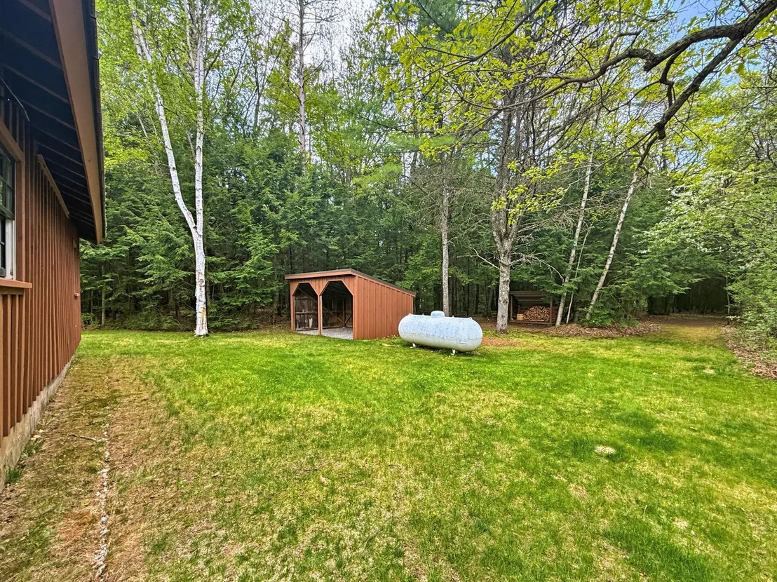 Photo of 84 New Hampton