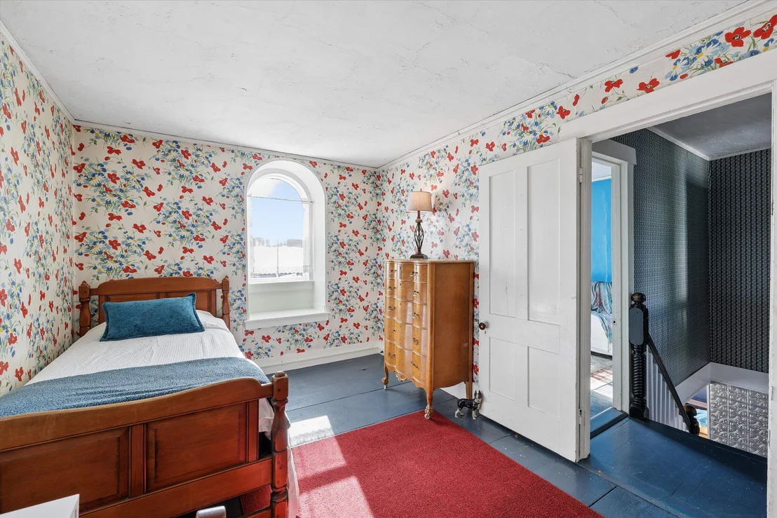 Photo of 47 N Spring