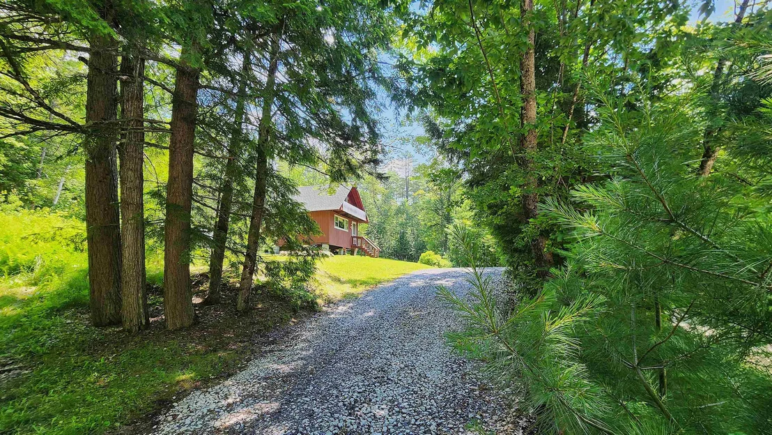 Photo of 1372 Potash Brook