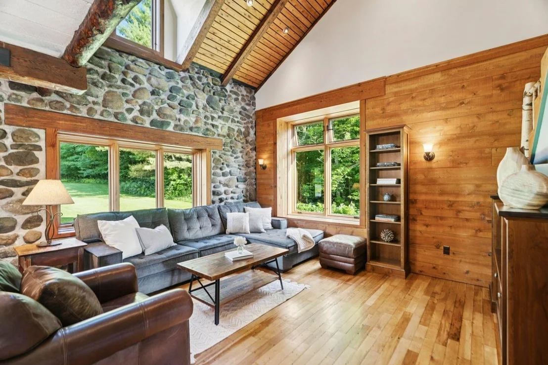 Photo of 4626 Elmore Mountain