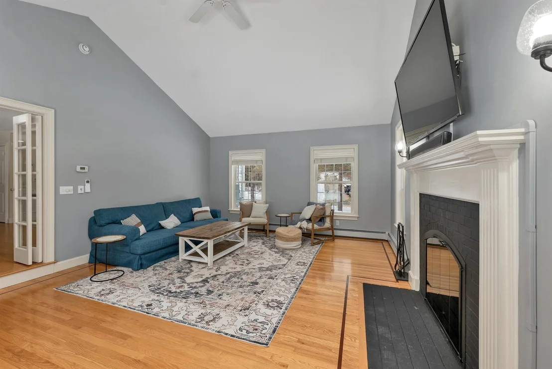 Photo of 37 Allen