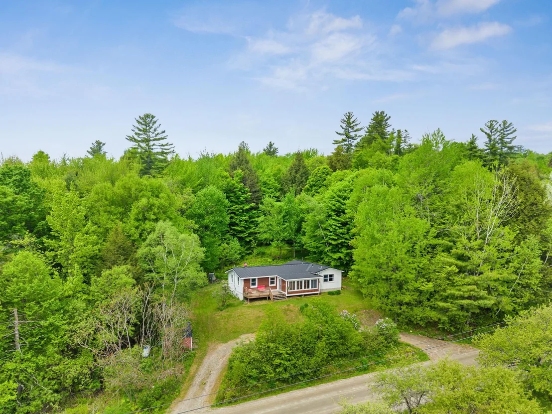 Photo of 387 Foote Brook