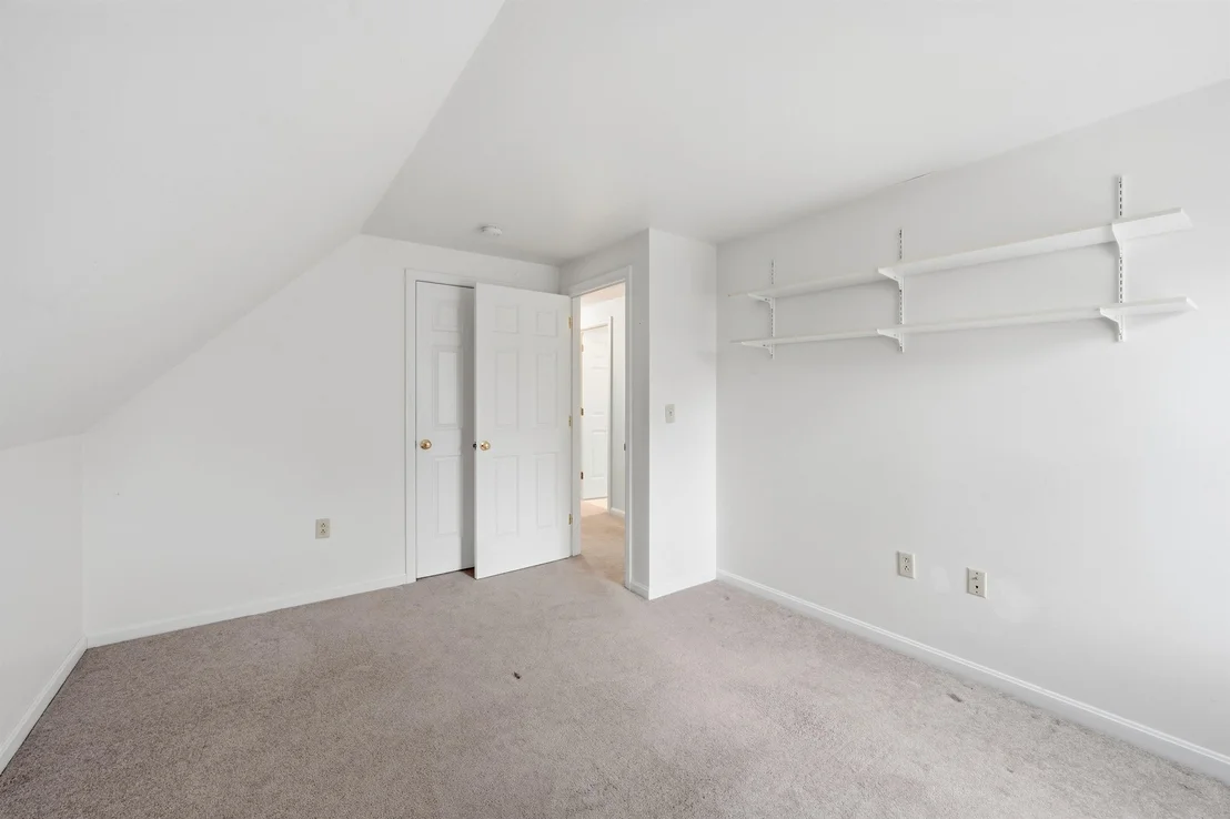 Photo of 27 Clinton