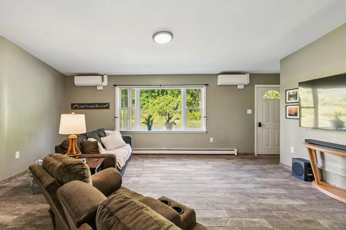 Photo of 104 Holt