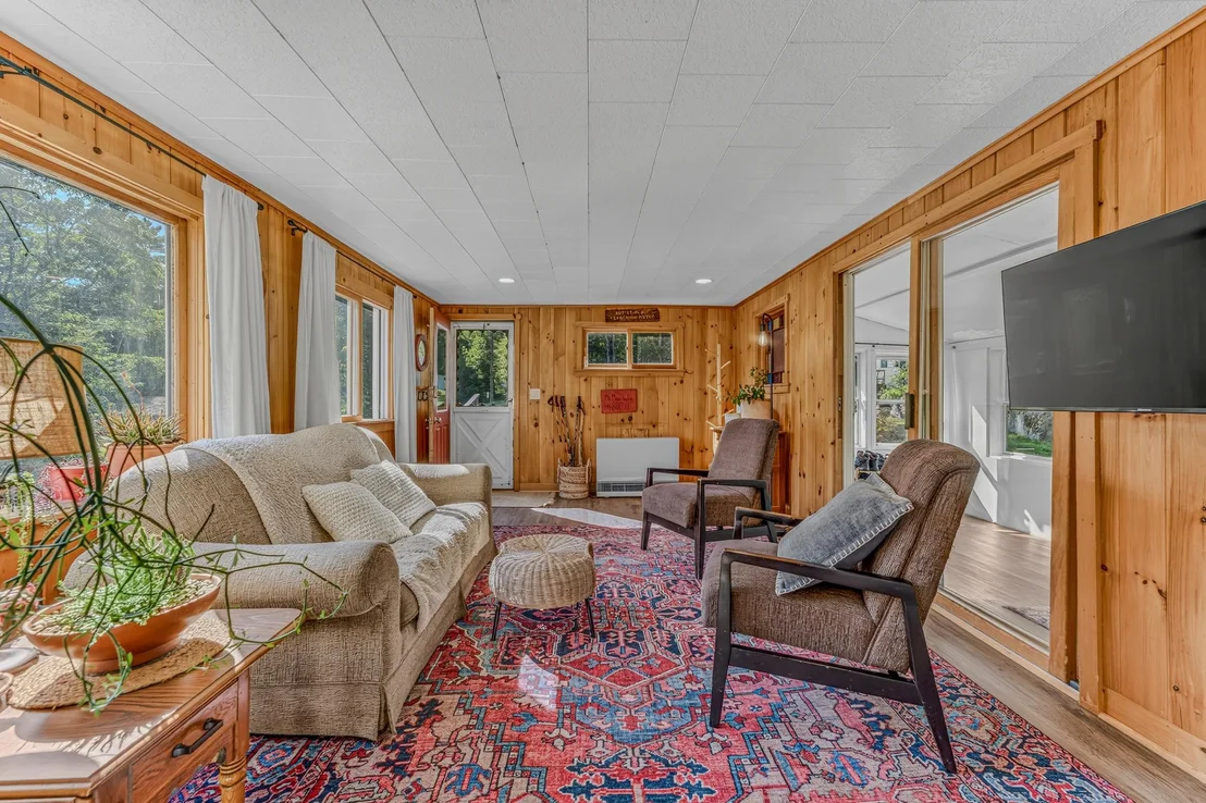 Photo of 70 Ledge