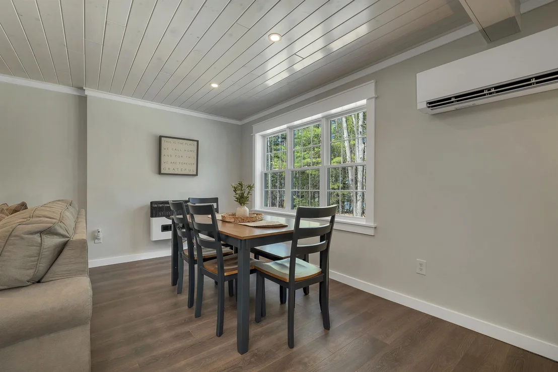 Photo of 84 Maple