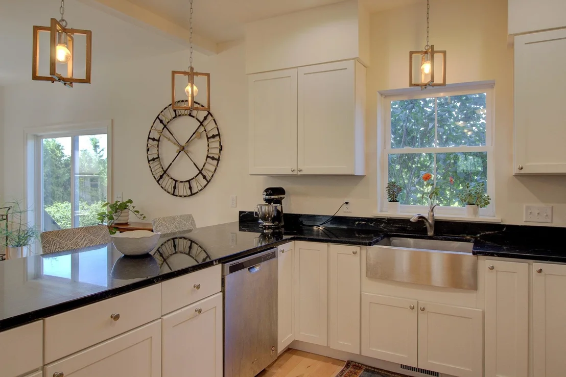 Photo of 307 Rye