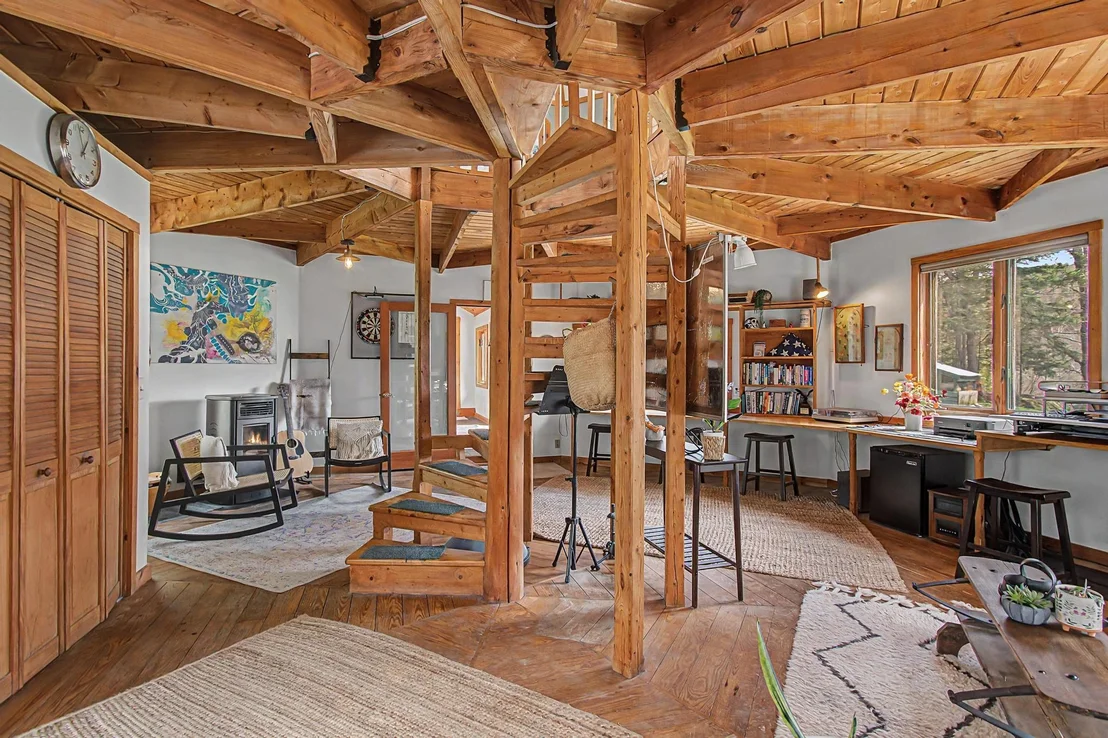 Photo of 2212 Symonds Mill