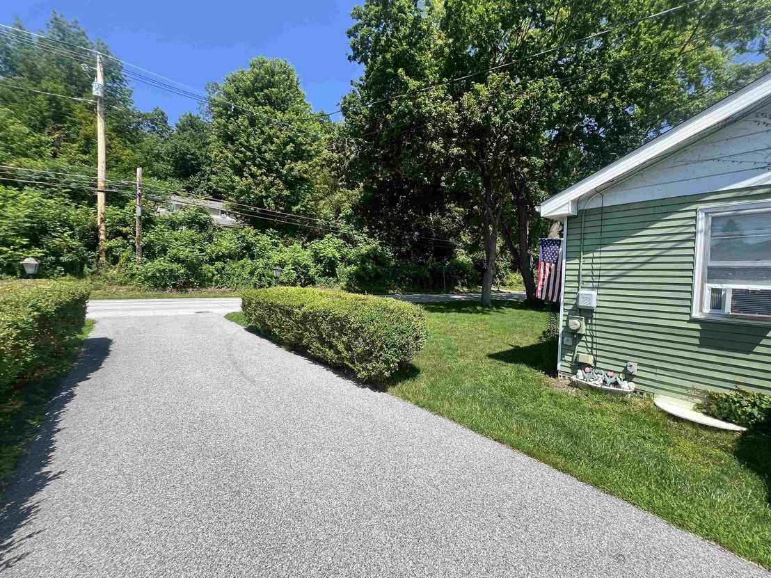 Photo of 140 Dorr