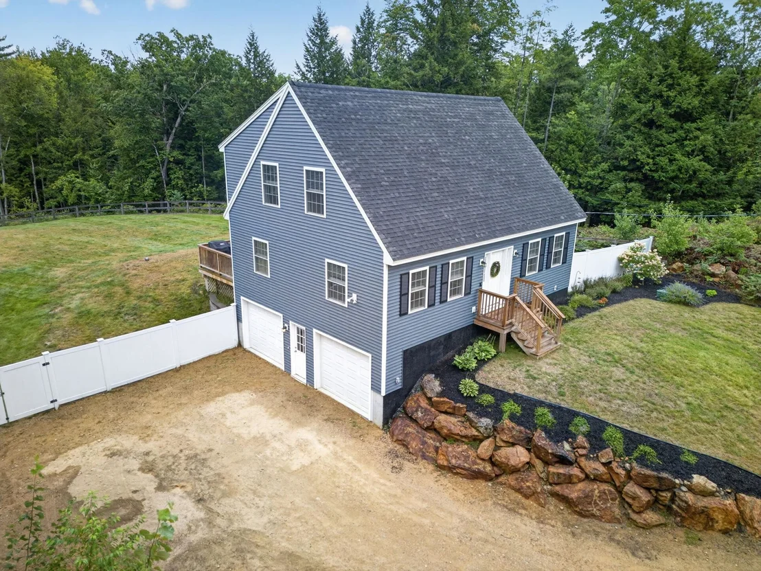 Photo of 992 Beauty Hill