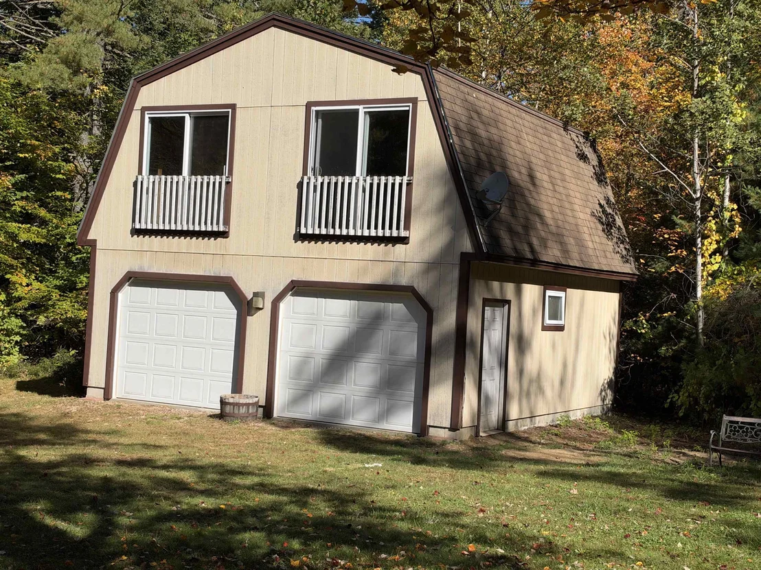 Photo of 40 White Pond
