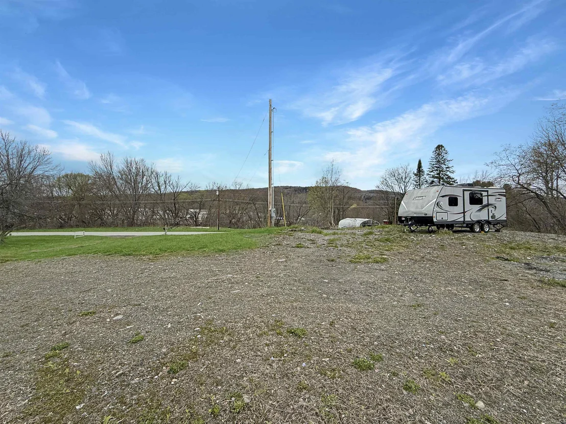 Photo of 279 & 284 Hall Stream
