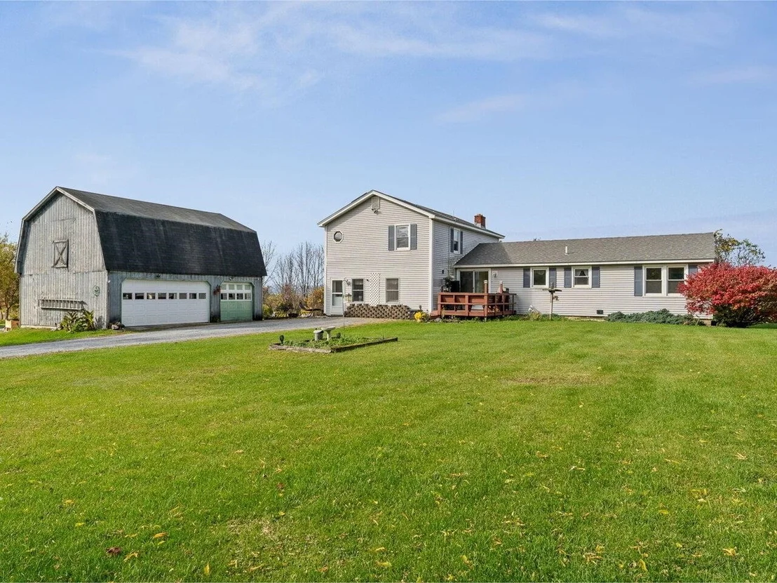 Photo of 771 Robinson