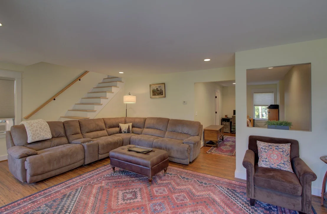 Photo of 9 Cedar