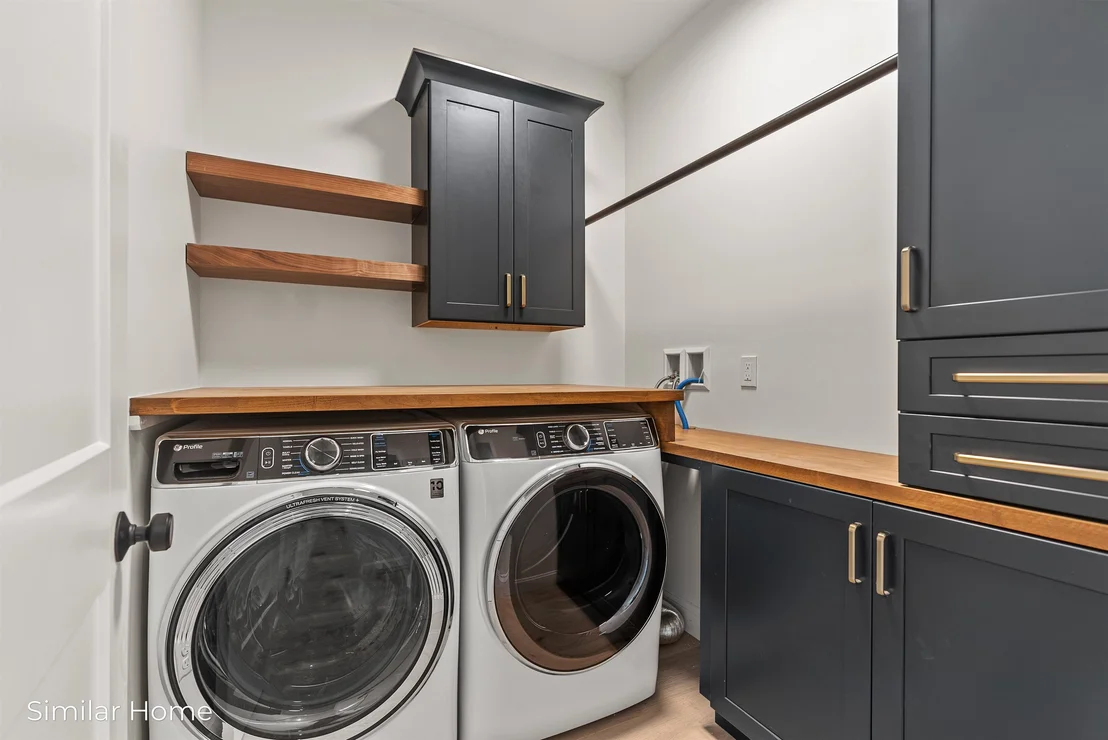 Photo of 104R Piscassic
