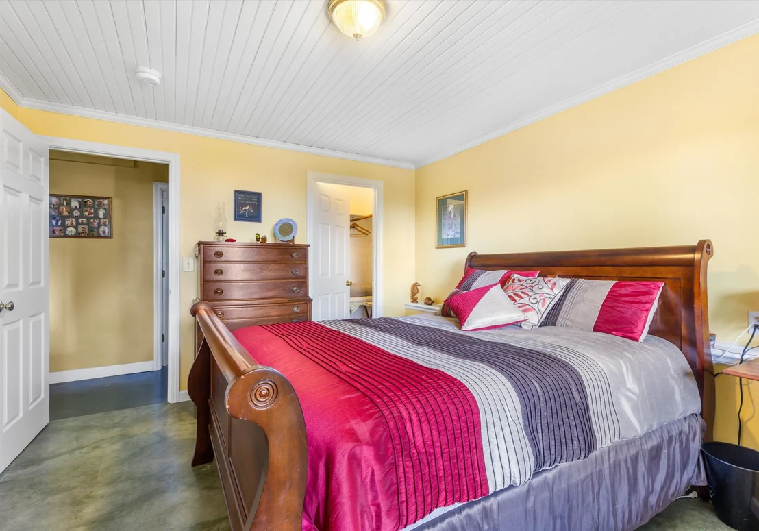 Photo of 408 Dubray