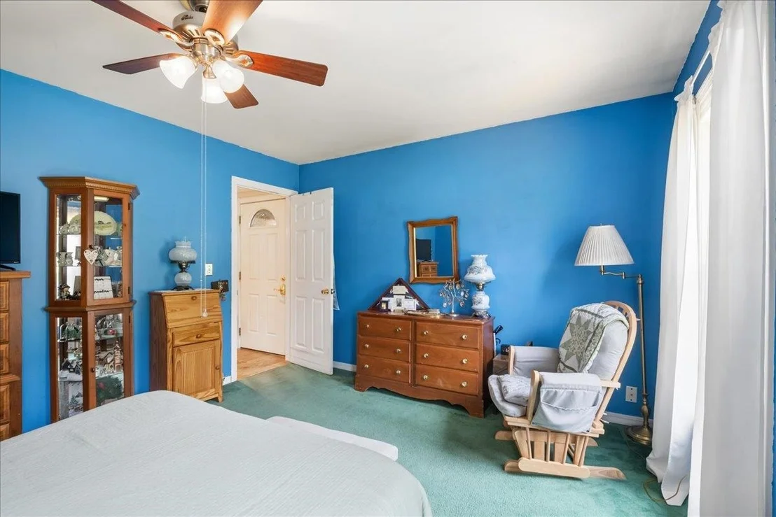 Photo of 381 Bennett