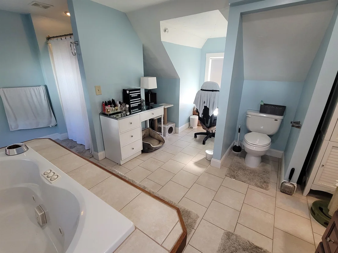 Photo of 622 Central