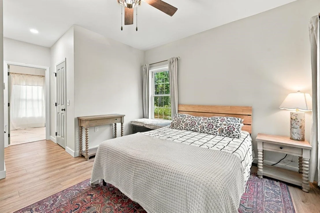 Photo of 32 Hilliard