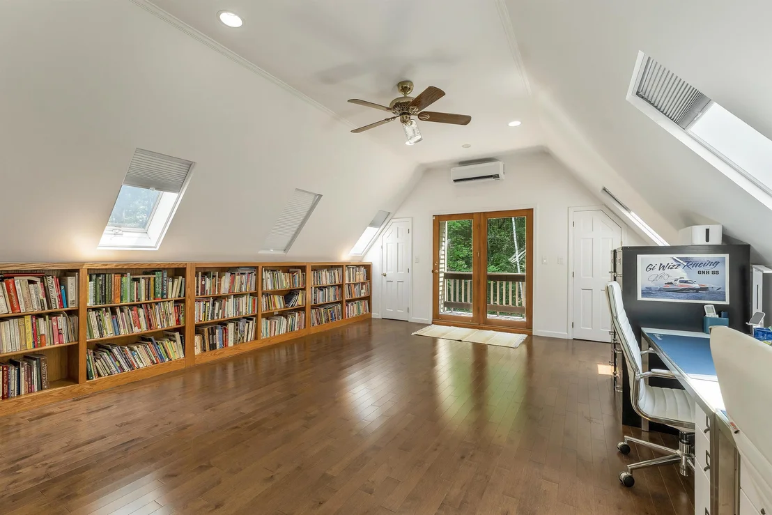 Photo of 8 West Gate