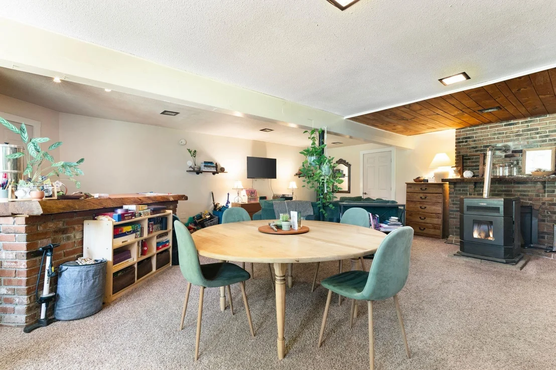 Photo of 13 Brookside