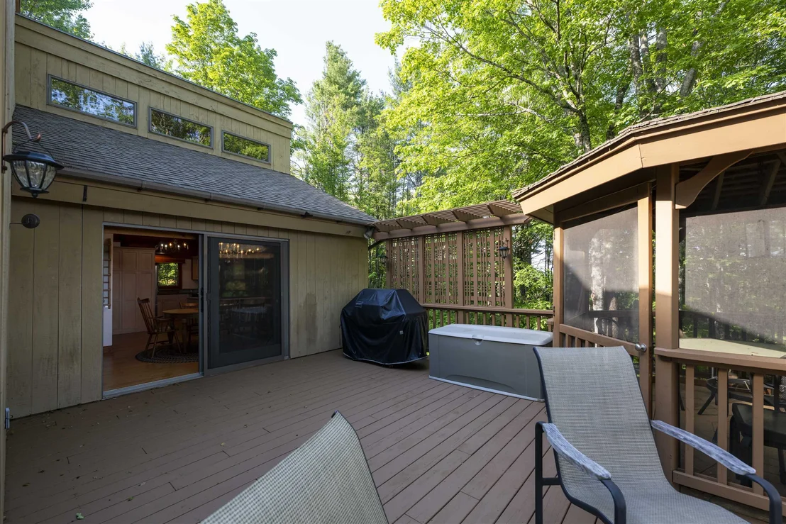 Photo of 589 Fairbanks Turn