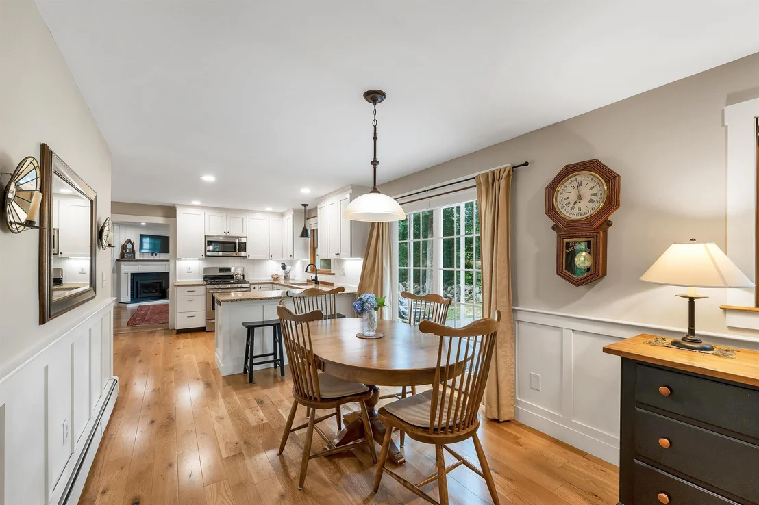 Photo of 3 Oak Knoll