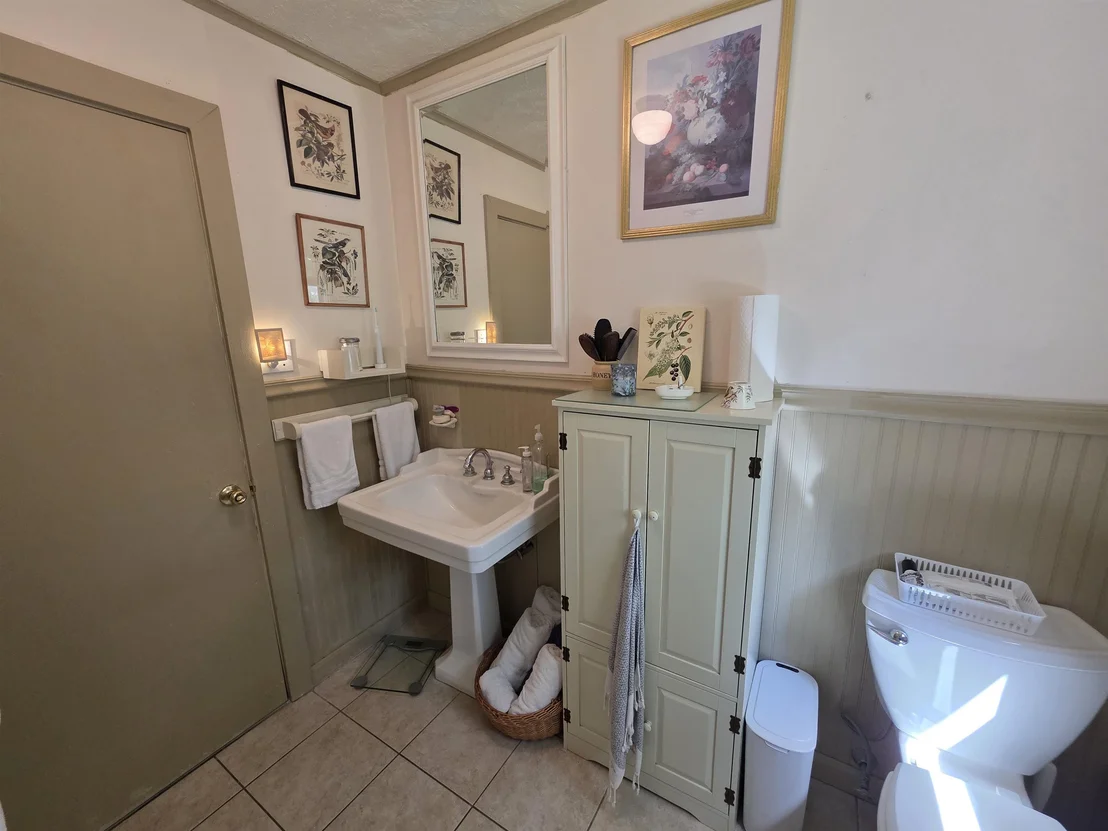Photo of 2328 Gore