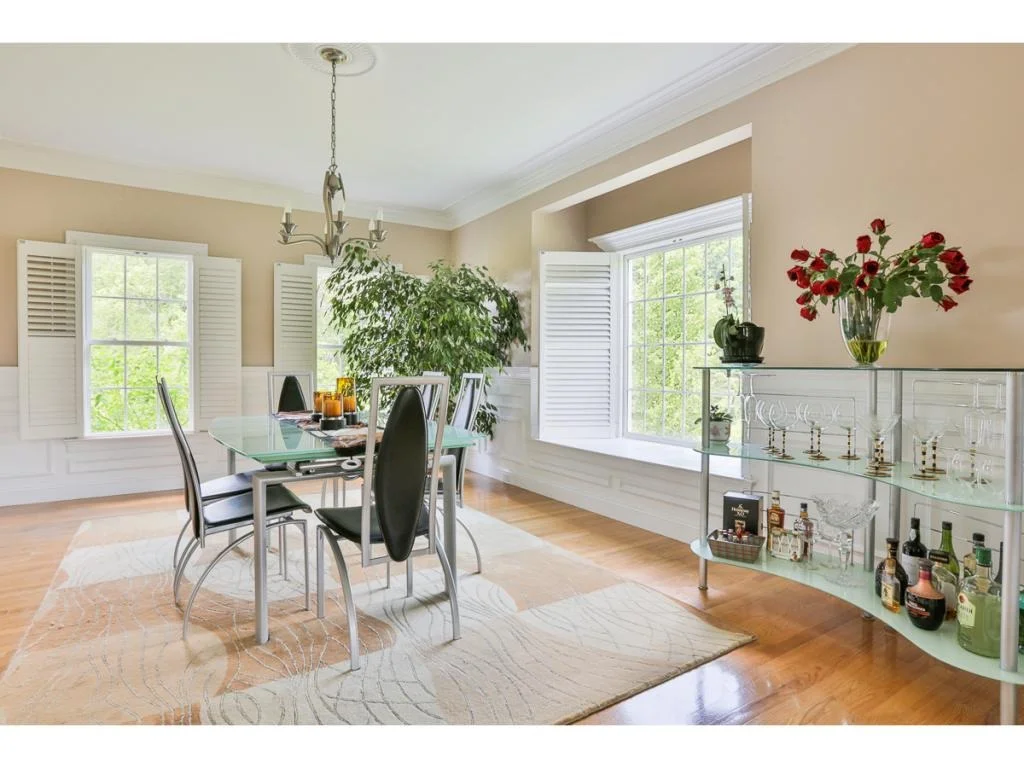 Photo of 357 N Amherst