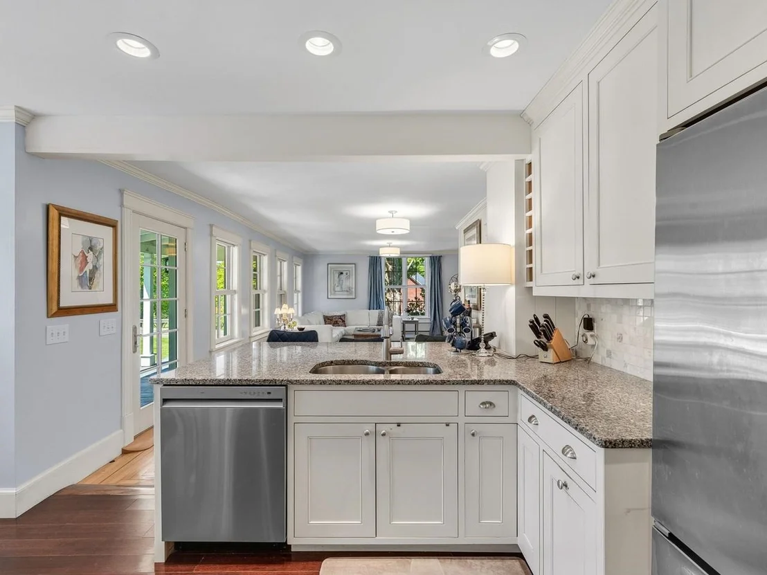 Photo of 609 Common
