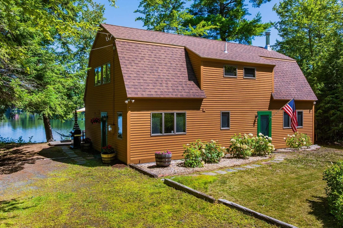 Photo of 37 Green Eagle