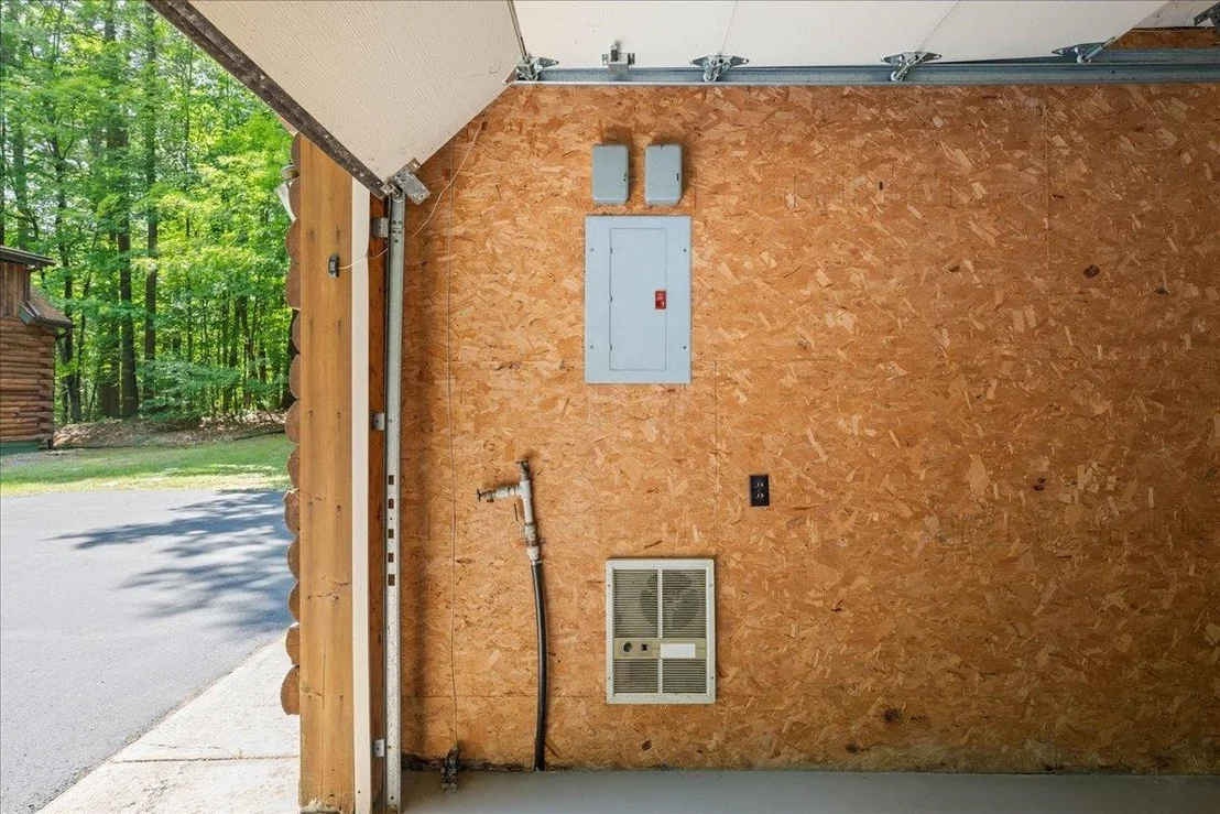 Photo of 34 Edwards Mill