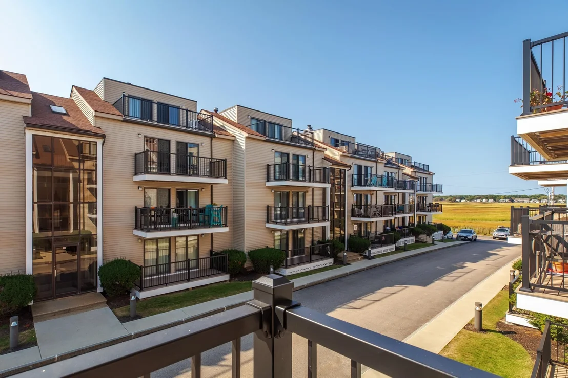 Photo of Unit B7 at 463 Ocean