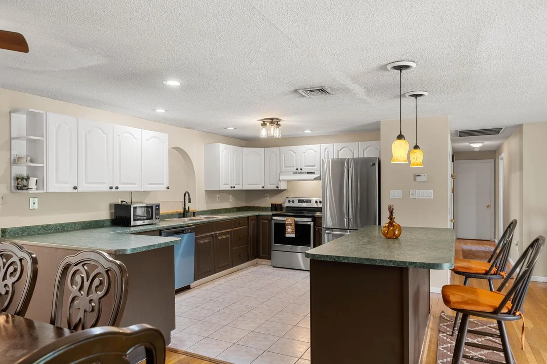 Photo of 240 Hampstead