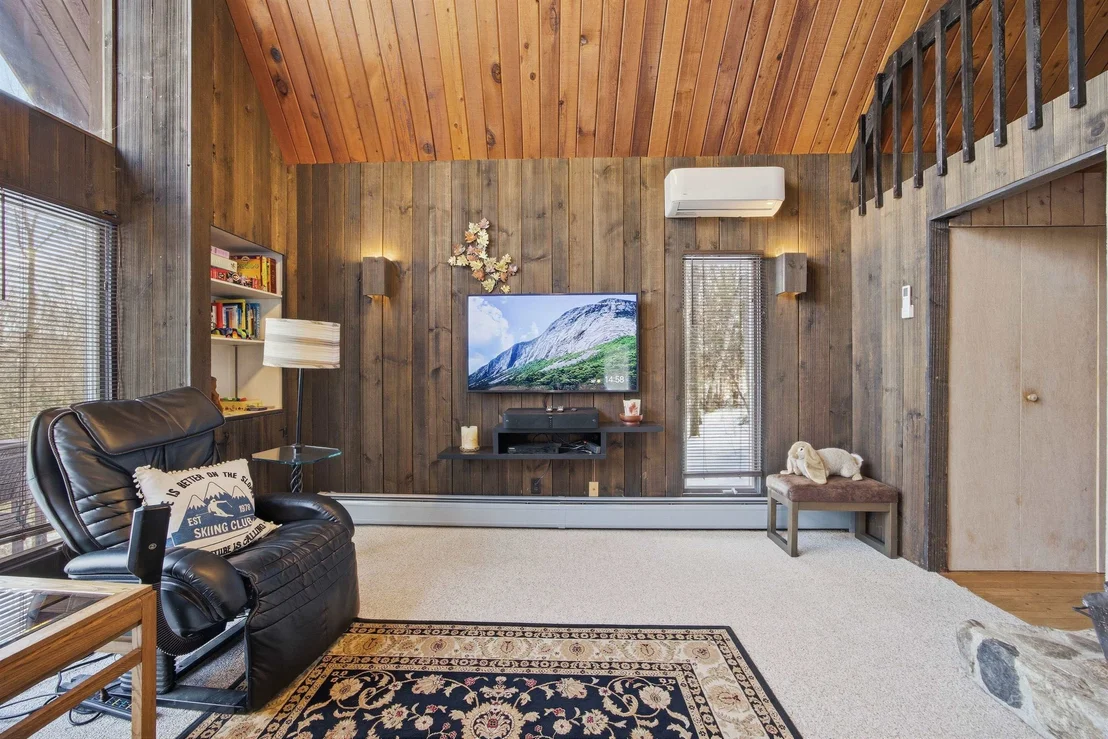 Photo of 70 Spring Hill