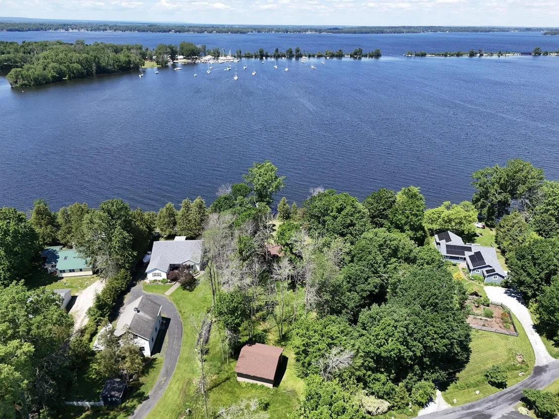 Photo of 135 Savage Point North