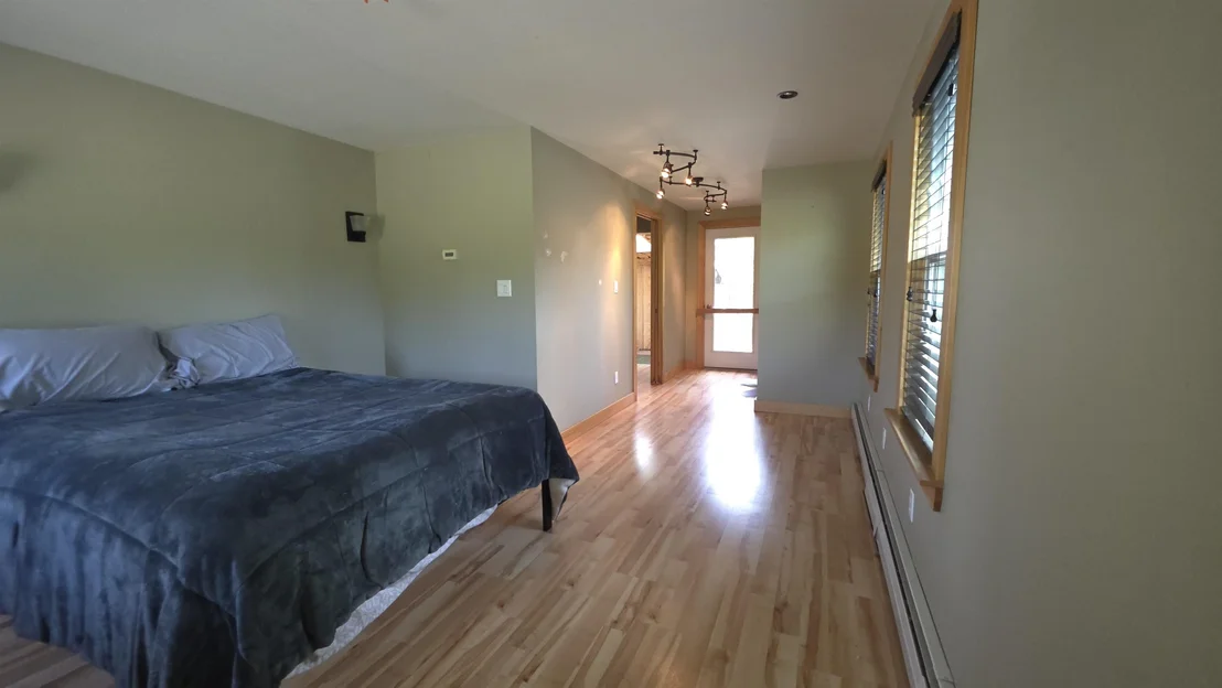 Photo of 24 Cascade